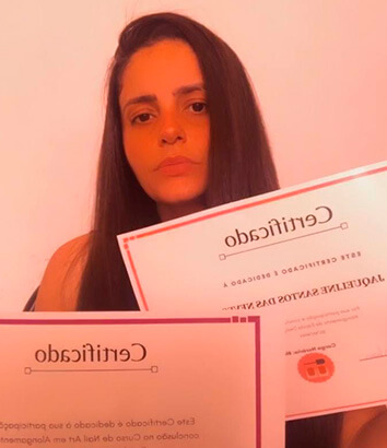 aluno curso Escola Designer de Unhas