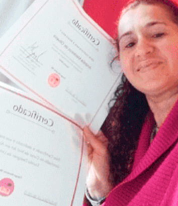 aluno curso Escola Designer de Unhas
